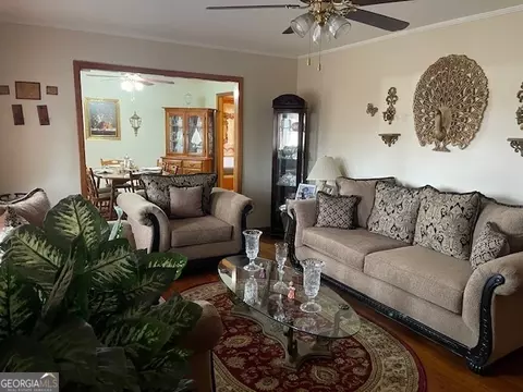 Living - 310 Triune Mill Rd, Thomaston, GA 30286 photo 2 of 3