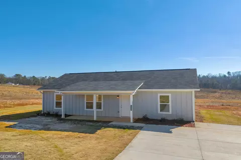 1019 W Hendricks St, Bowman, GA 30624
