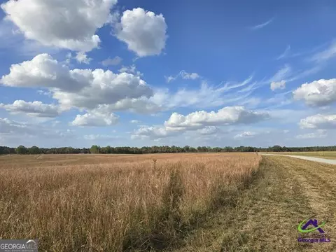 10 Hay Field Rd, Cochran, GA 31014
