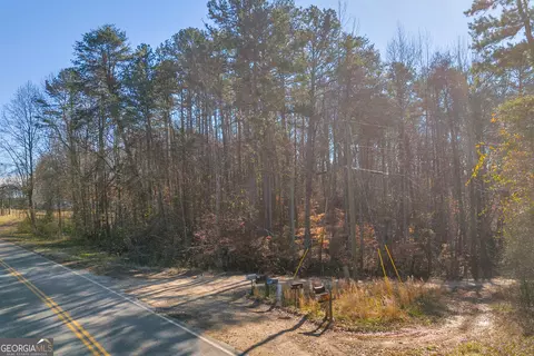 195 Pittman Dr, Toccoa, GA 30577 photo 2