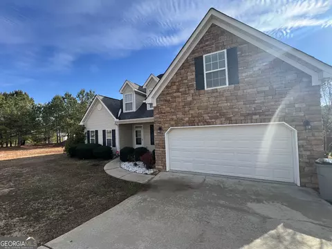 Exterior - 207 N Pointe Dr, Lagrange, GA 30241 photo 4 of 4