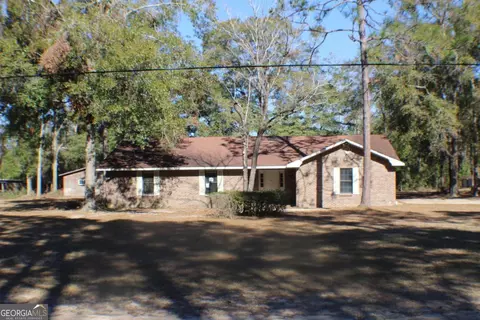 59 Dana Rd, Jesup, GA 31545