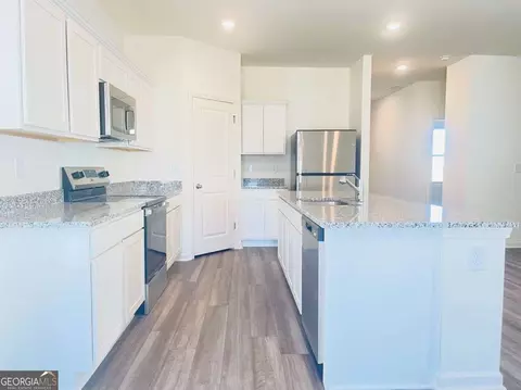 Kitchen - 12 Elmarry Ln, Bethlehem, GA 30620 photo 1 of 1