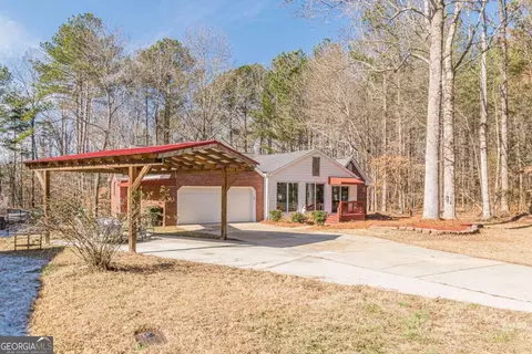 1077 Coach Bobby Dodd Rd, Dallas, GA 30132