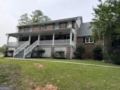 1284 Dogwood Rd, Snellville, GA 30078