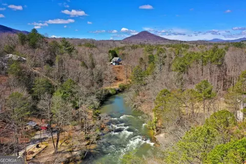452 River Forest Run, Cleveland, GA 30528