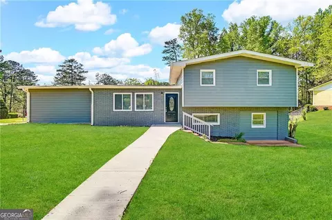 3245 Bunny Ln, Decatur, GA 30034