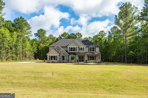 126 Flint Farms Dr, Concord, GA 30206