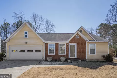 2210 Burdett Ridge Dr, Atlanta, GA 30349