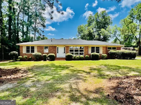 608 E 20th Ave, Cordele, GA 31015