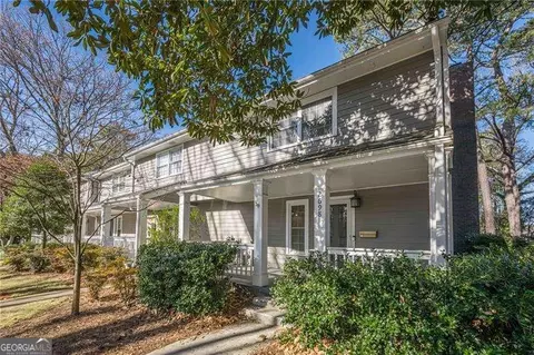 2698 Farmstead Rd SE, Smyrna, GA 30080