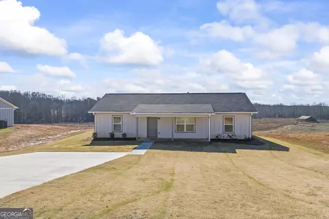 267 W Hendricks St, Bowman, GA 30624