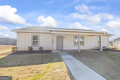 267 W Hendricks St, Bowman, GA 30624 photo 6