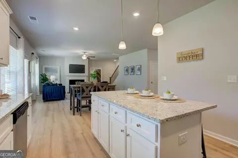 Kitchen - 11821 Rizvan Pl, Covington, GA 30014 photo 4 of 4