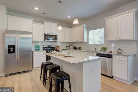 Kitchen - 11821 Rizvan Pl, Covington, GA 30014 photo 1 of 4