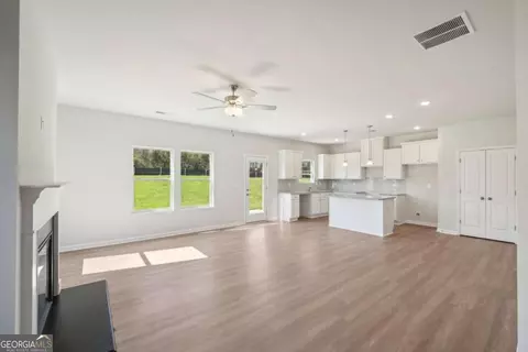 11831 Rizvan Pl, Covington, GA 30014 photo 4
