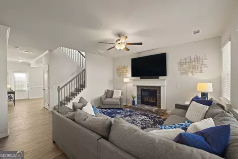 593 Edgemore Rd, Canton, GA 30114 photo 3