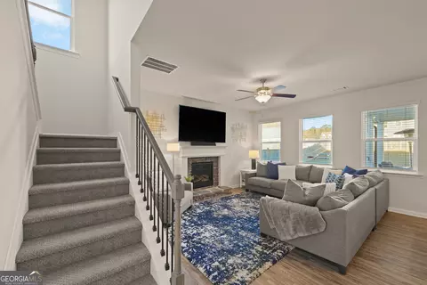 593 Edgemore Rd, Canton, GA 30114 photo 4