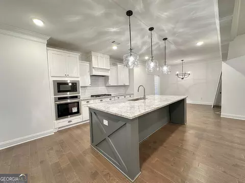 Kitchen - 219 S Smith Rd, Lagrange, GA 30241 photo 3 of 4