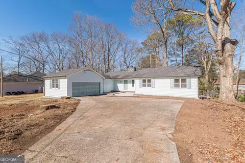 1990 Old Concord Dr SE, Covington, GA 30016