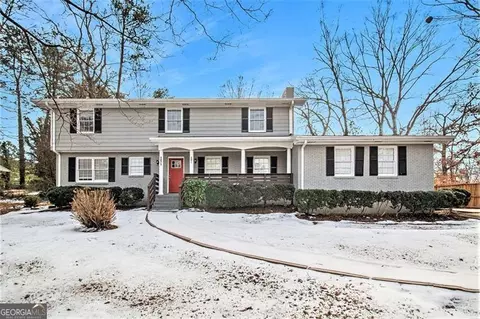 4071 Williamsburg Dr, Atlanta, GA 30337