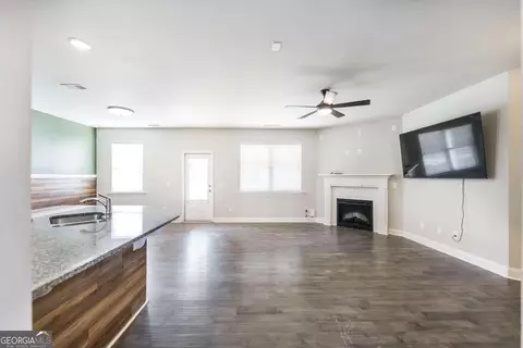 105 Lynn Wright Dr, Perry, GA 31069 photo 9