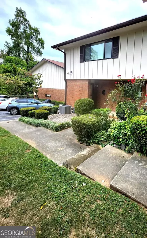 2501 Bradford Sq NE, Atlanta, GA 30345