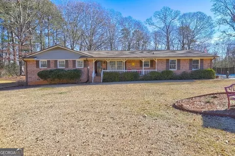 95 Cook Ln, Stockbridge, GA 30281