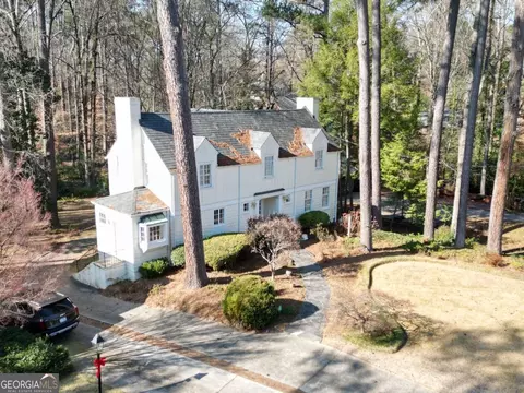 4002 Club Dr NE, Atlanta, GA 30319