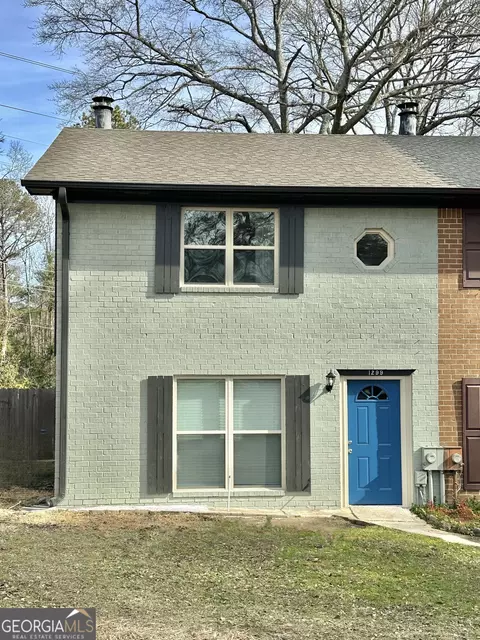 1299 Lakeview Dr NW, Conyers, GA 30012