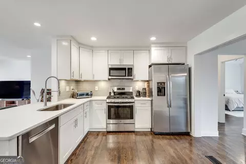 3935 Admiral Dr, Chamblee, GA 30341 photo 13