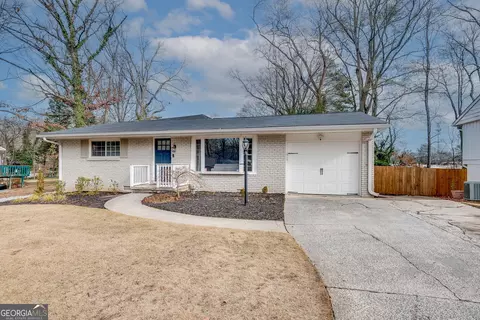 3935 Admiral Dr, Chamblee, GA 30341 photo 4