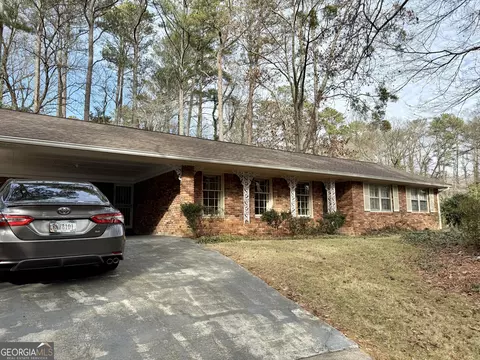 2927 Arrowood Dr, East Point, GA 30344