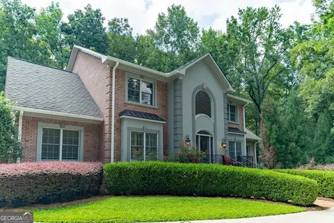 5893 Kentucky Downs Dr, Macon, GA 31210