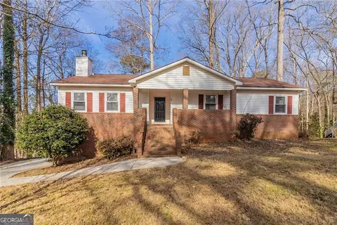 40 Magnolia Ln, Stockbridge, GA 30281