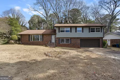 4418 Palm Springs Dr, East Point, GA 30344