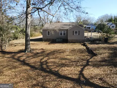 400 Spring St, Washington, GA 30673 photo 6