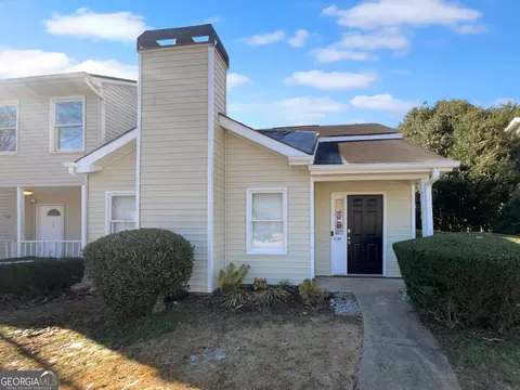 2190 Wellington Cir, Lithonia, GA 30058