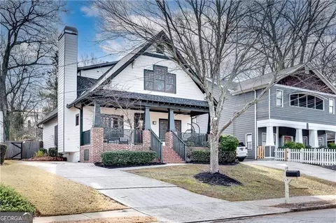 91 Lakeview Dr NE, Atlanta, GA 30317