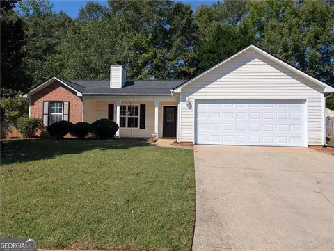 493 Sarahs Ln, Locust Grove, GA 30248