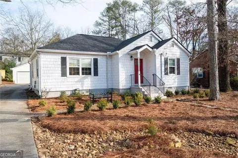 141 Northcutt St SW, Marietta, GA 30064
