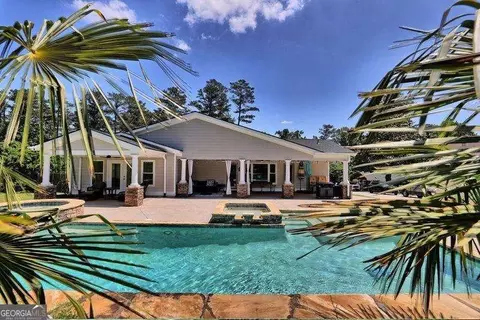 3545 Fairway Dr, Atlanta, GA 30337