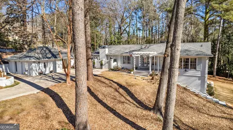 736 Cherokee Rd, Lagrange, GA 30240