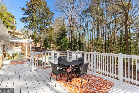 Exterior - 736 Cherokee Rd, Lagrange, GA 30240 photo 8 of 17