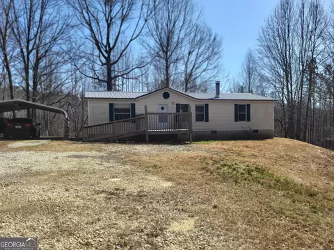 Exterior - 1612 N Hicks Rd, Toccoa, GA 30577 photo 7 of 8