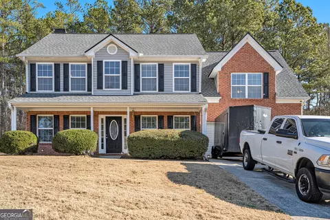 1016 Madeline Ct, Loganville, GA 30052