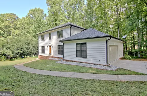 215 Kingswood Dr, Fayetteville, GA 30215