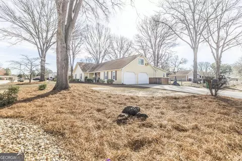 110 Shallowford Rd, Warner Robins, GA 31088 photo 3