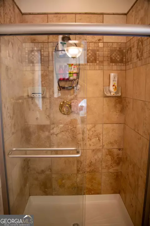 Bath - 351 West Ave, Jackson, GA 30233 photo 3 of 6