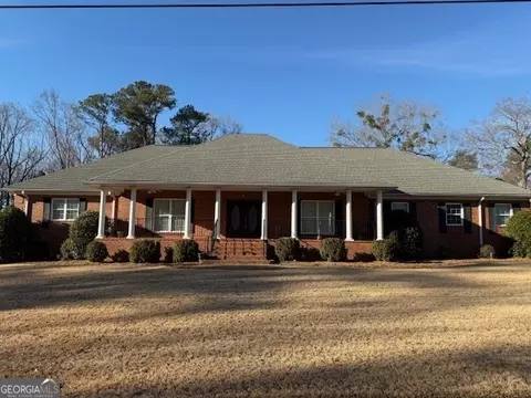 312 Miamola Ave, Sandersville, GA 31082